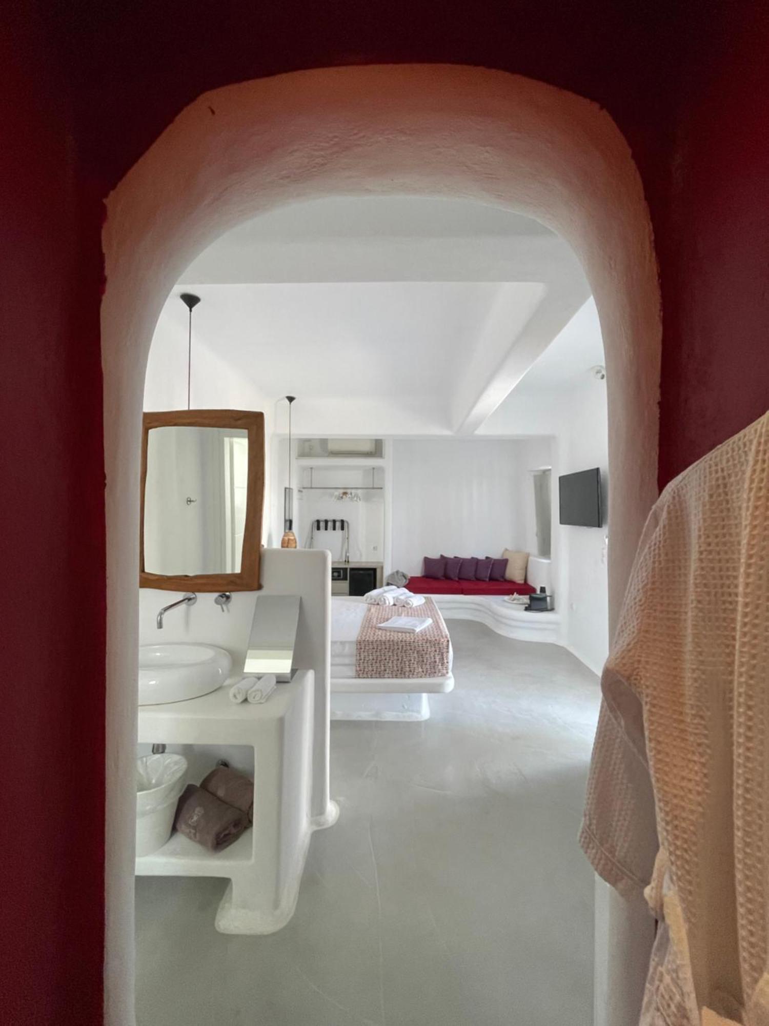 Angels Pillow Luxury Boutique Residence - Adults Only Науса Екстериор снимка