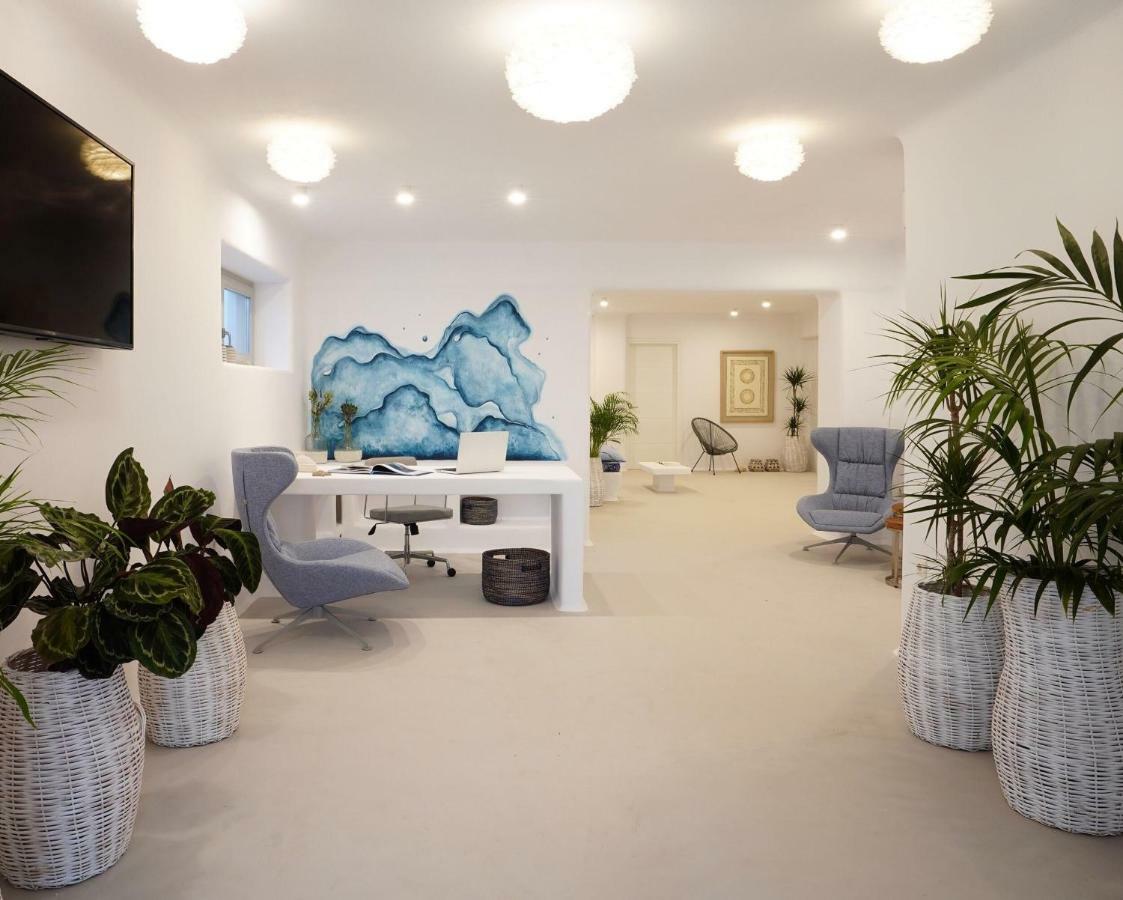 Angels Pillow Luxury Boutique Residence - Adults Only Науса Екстериор снимка
